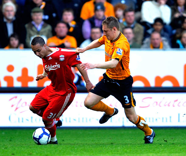 何频频卷入 何频频卷入